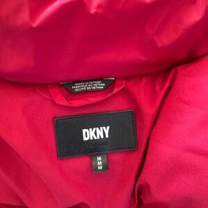 DKNY Women's Ski Jacket - Vibrant Red